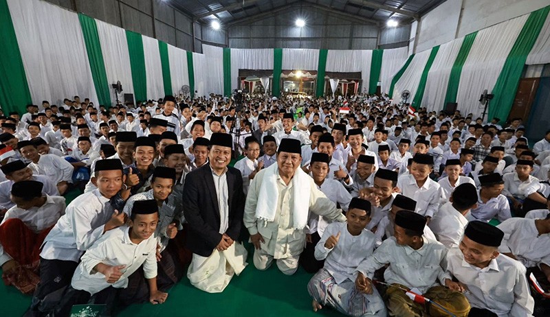 Disambut Meriah Drum Band di Ponpes Tegalrejo, Prabowo: Saya Jadi Muda Kembali - Bagian 1