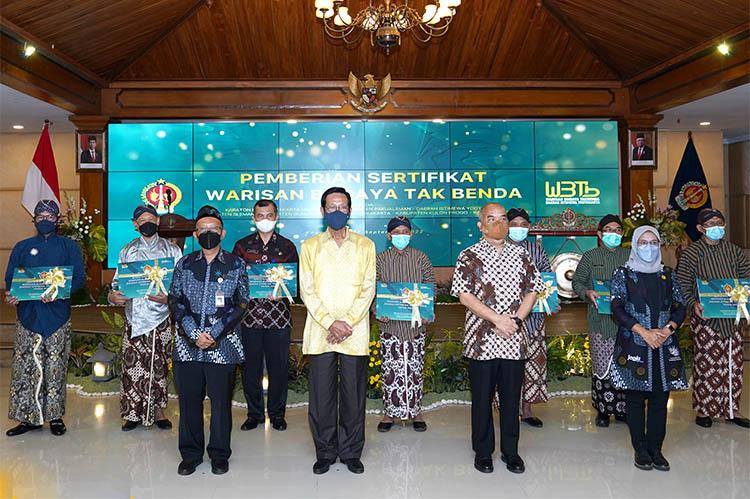 Sri Sultan HB X Ajak Daerah Aktif Daftarkan Warisan Budaya Tak Benda, Ini Penjelasannya