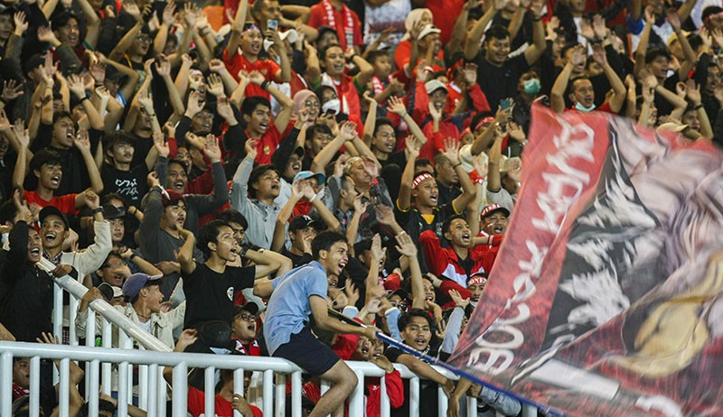 Jadi Pemain ke-12, Suporter Bakar Semangat Timnas Indonesia Kalahkan Curacao - Bagian 1