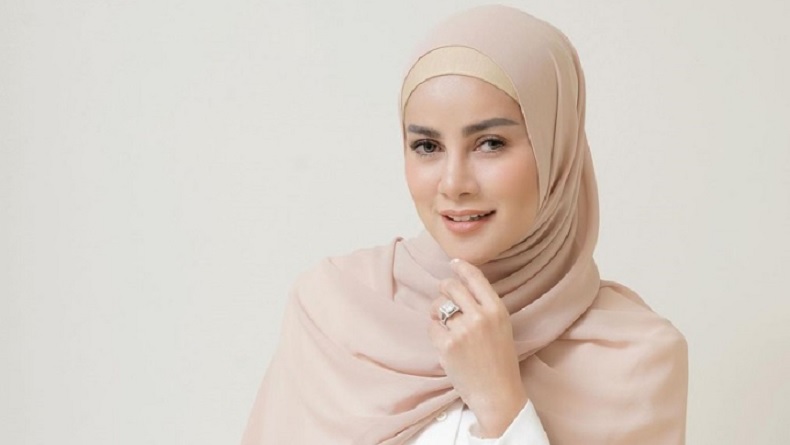 5 Artis Keturunan Dayak, Ada Kakak Adik Berparas Cantik