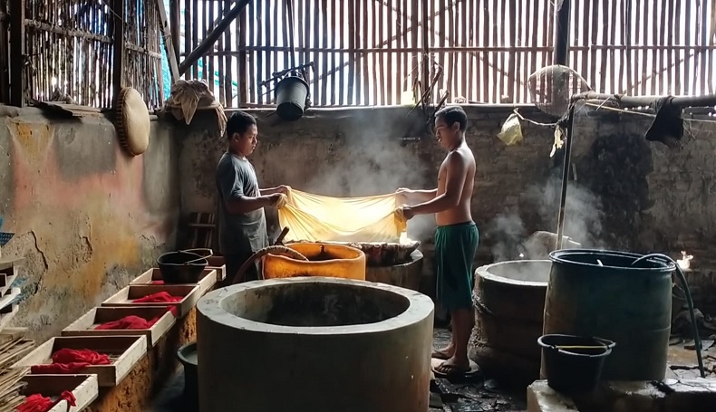 Harga Kedelai Naik, Perajin Tahu Tempe Indramayu Terpaksa Perkecil Ukuran