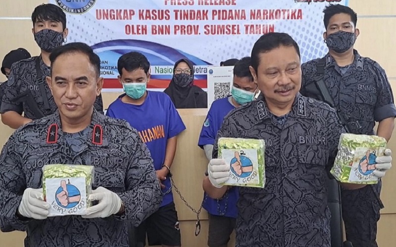 BNN Bongkar Paket Pempek Berisikan 5 Kilogram Sabu 