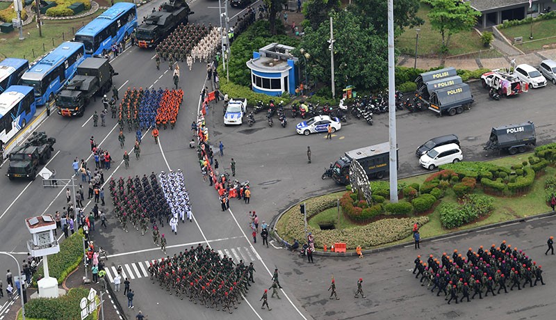 Defile Pasukan dan Alutsista Meriahkan HUT ke-77 TNI  - Bagian 3
