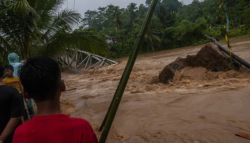 Purbalingga Diterjang Banjir Bandang, 9 Rumah Rusak, 2 Motor dan 1 Mobil Hanyut