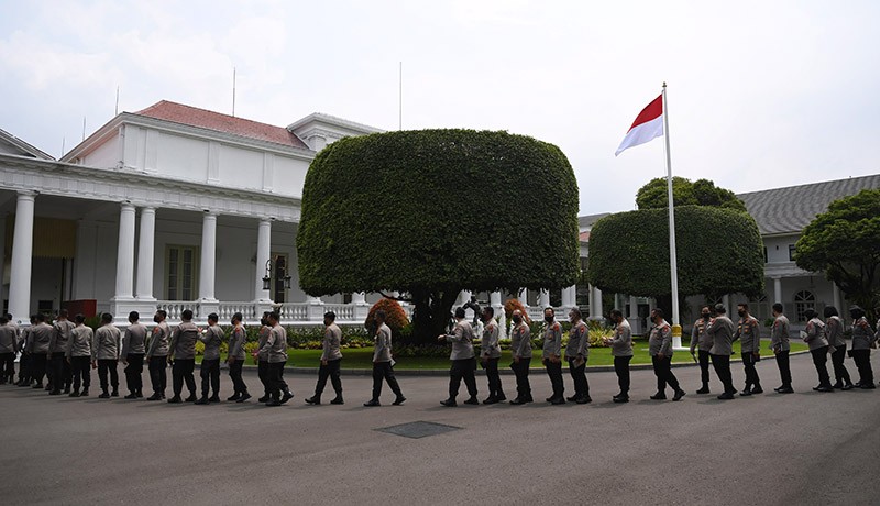 Presiden Jokowi Kumpulkan Kapolres hingga Kapolda di Istana - Bagian 3