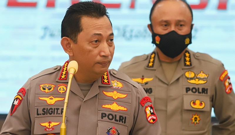 Ekspresi Kapolri Sebut Irjen Teddy Minahasa Terlibat Kasus Narkoba - Bagian 3