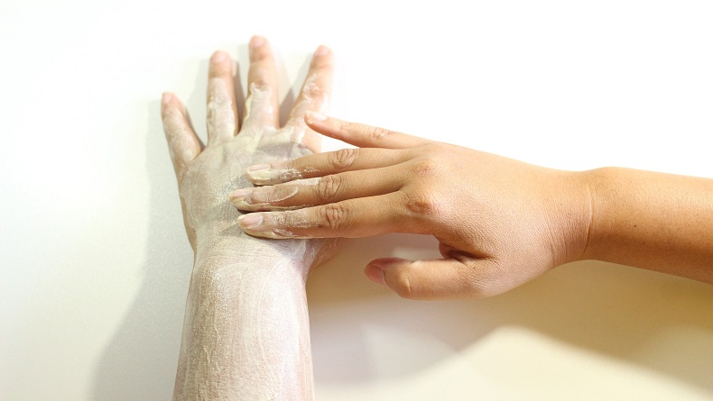Cara Memutihkan Tangan dan Kaki dengan Bahan Alami secara Cepat
