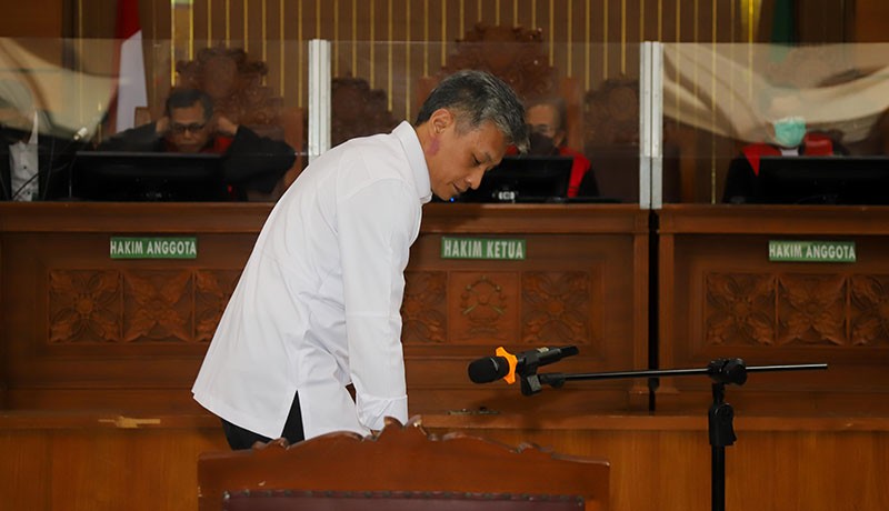 Hendra Kurniawan Jalani Sidang Perdana Obstruction of Justice Kasus Brigadir J - Bagian 2