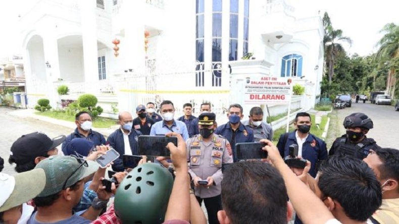 Fantastis, Total Aset Bandar Judi Online Apin BK yang Disita Capai Rp145,79 Miliar