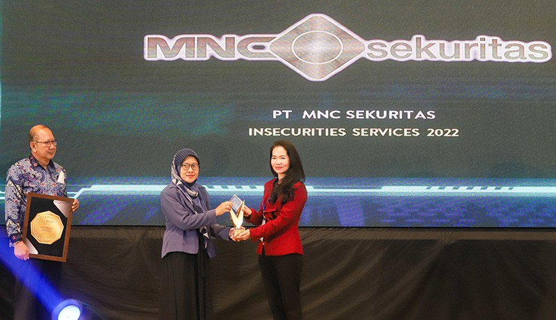 MNC Sekuritas Raih Penghargaan Utama IDIA 2022 - Bagian 1
