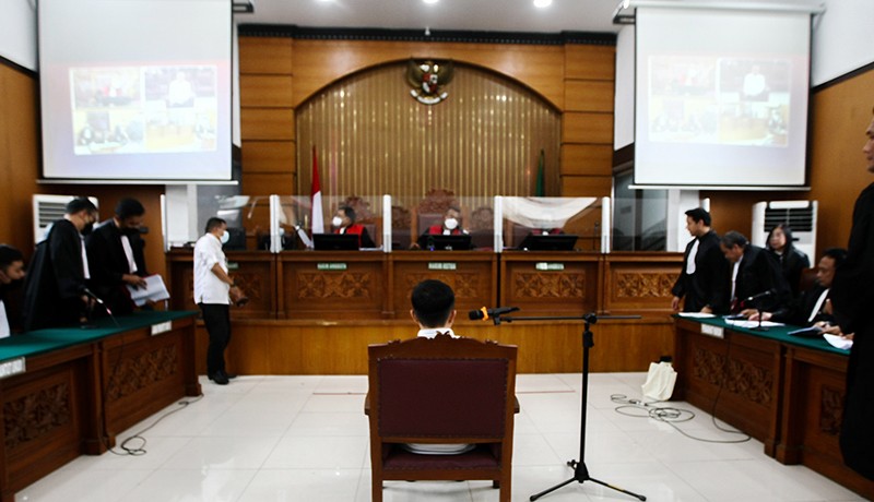 Kasus Pembunuhan Brigadir J, Ricky Rizal Minta Dibebaskan - Bagian 3