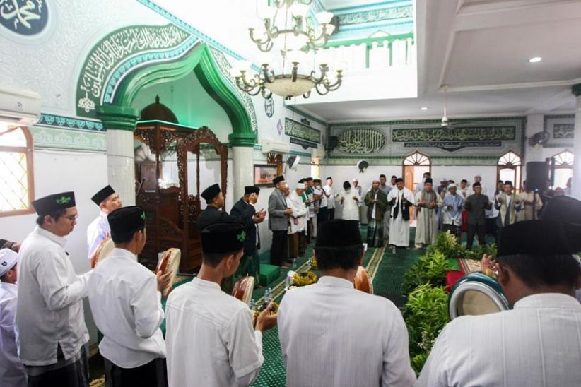 TGB Zainul Majdi Jadi Penceramah Maulid Nabi Muhammad di Masjid Jami'Al Barkah Lebak Bulus - Bagian 6
