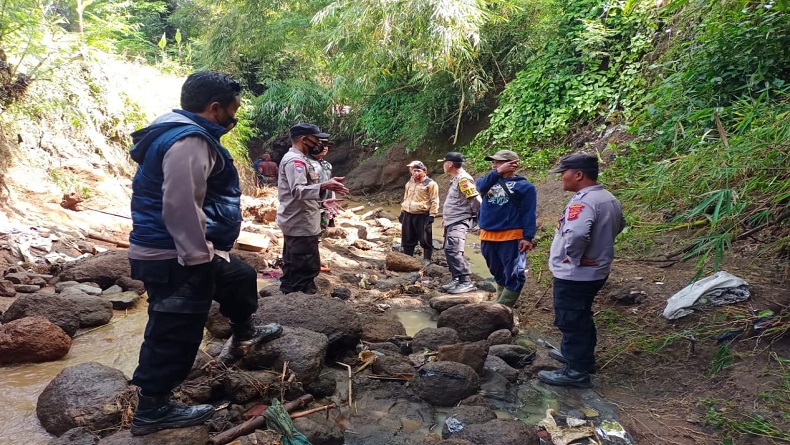 Mayat Pria Ditemukan di Waduk Jatigede, Diduga Warga Garut yang Hilang Terseret Arus