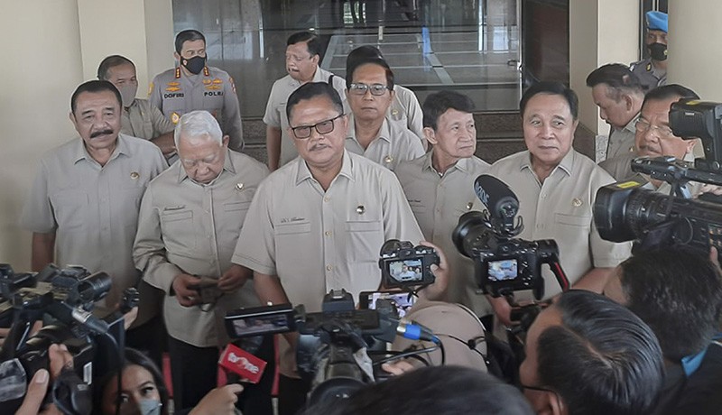 Berikan Dukungan Moral, 7 Mantan Kapolri Temui Jenderal Listyo Sigit Prabowo - Bagian 1