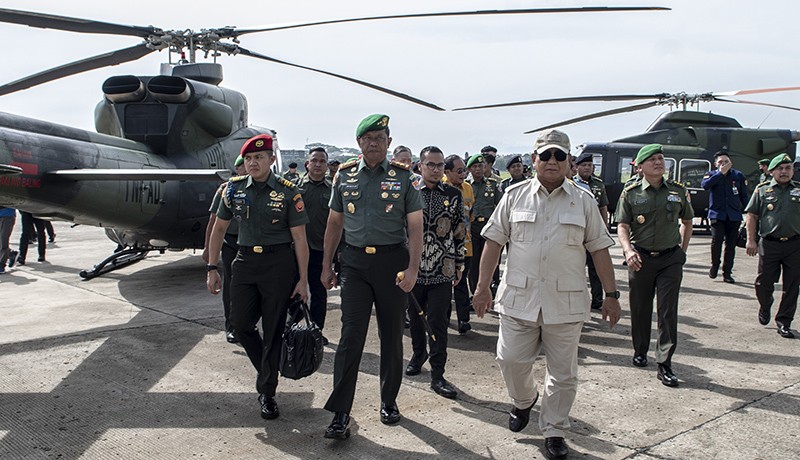 Prabowo Serahkan 2 Helikopter Bell 412 kepada TNI AD - Bagian 3