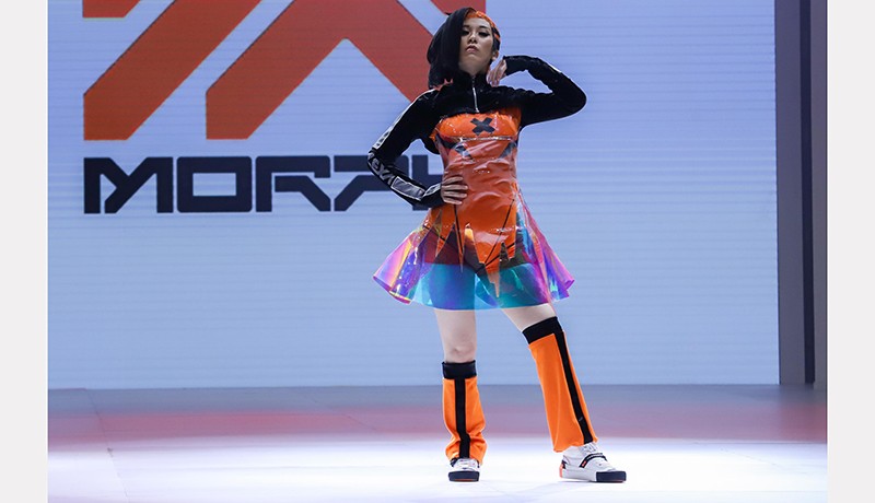 Busana Koleksi Tim Esport Morph Tampil di JFW 2023 - Bagian 4