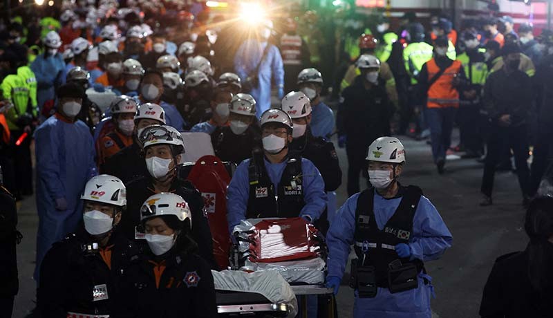 Foto-Foto Tragedi Halloween, 149 Orang Tewas Berdesakan di Gang Sempit Seoul - Bagian 3