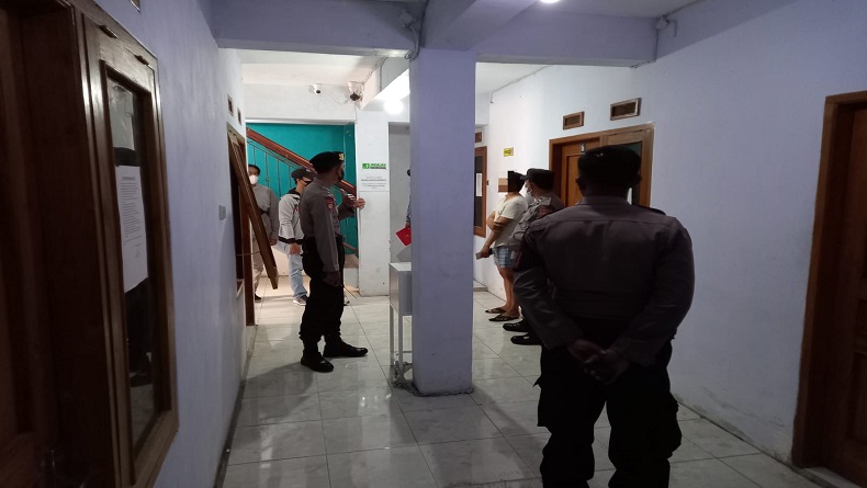 Razia Kos-kosan di Sragen, Polisi Temukan 12 Pasangan Tak Sah di Kamar