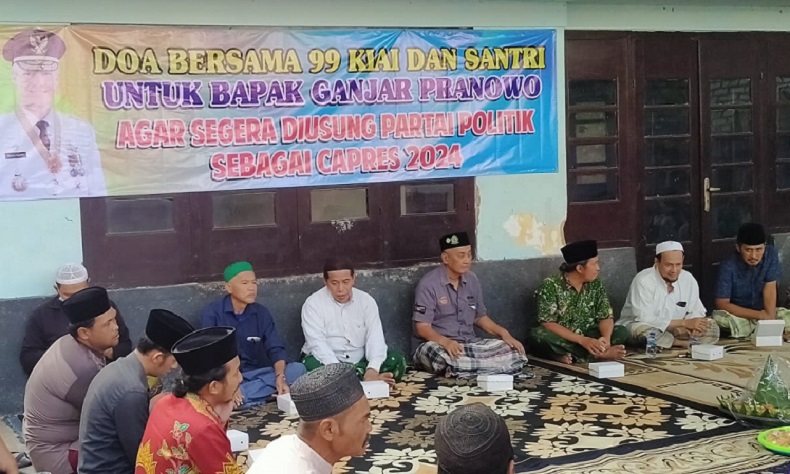 Kiai dan Santri Bangkalan Doakan Ganjar Pranowo Segera Dapat Tiket  Capres 2024  