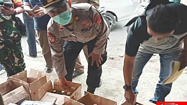 Polisi Sita Ratusan Botol Miras dan Obat Terlarang di Rancamanyar Bandung