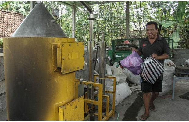 180 Bank Sampah di Jogja Mati Suri