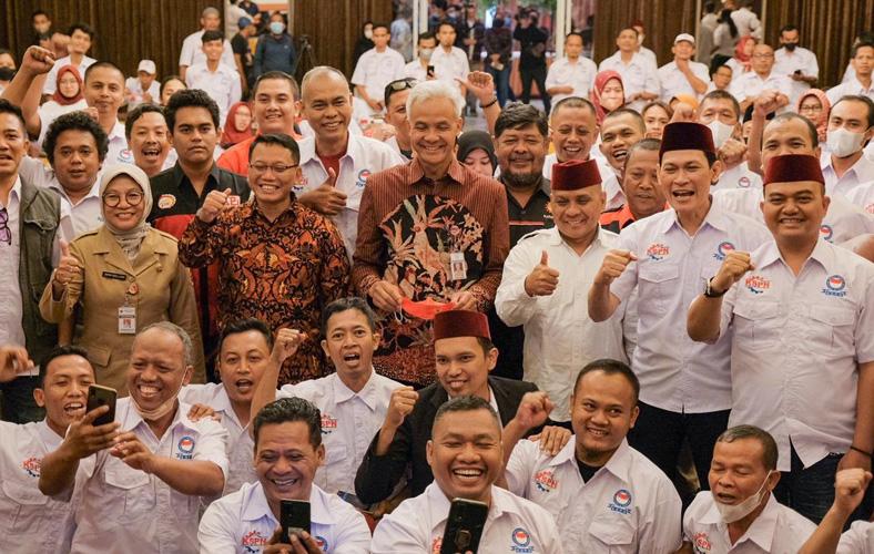 Ganjar Tertarik Usulan Buruh, Formula Penetapan UMP Mengacu pada Inflasi