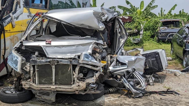 Luxio Terlibat Kecelakaan Maut di Tol Cipali Diduga Travel Gelap