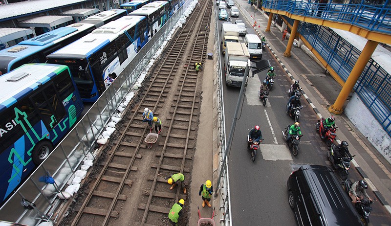 Usia 100 Tahun, Rel Trem Zaman Belanda Direlokasi dari Proyek MRT - Bagian 1