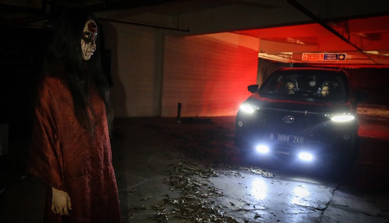 Foto Hantu Masuk ke Dalam Mobil, Pengunjung Teriak Tak Berani Melihat - Bagian 3