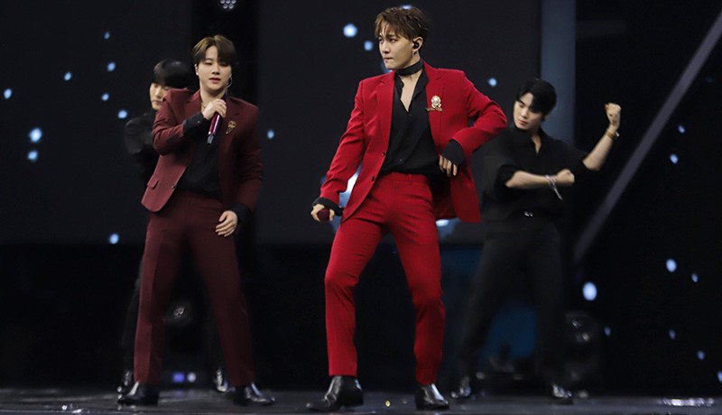 Penampilan Personel Boyband Korea iKon Meriahkan Grand Final TINBS 2022 - Bagian 2
