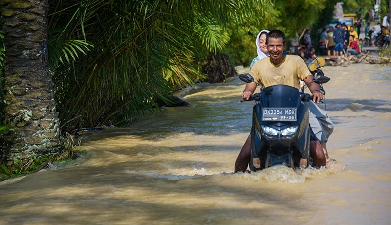 10 Kecamatan di Deli Serdang Masih Terendam Banjir - Bagian 2