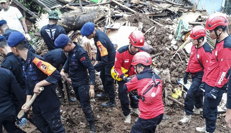 Salurkan Bantuan untuk Korban Gempa Cianjur, SIG Kirim Tim Reaksi Cepat - Bagian 3