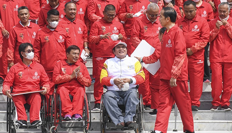 Presiden Jokowi Serahkan Bonus Rp309 Miliar untuk Atlet ASEAN Para Games 2022 - Bagian 2