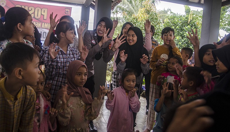 Polri Berikan Terapi Trauma Healing kepada Anak-Anak Korban Gempa Cianjur - Bagian 2