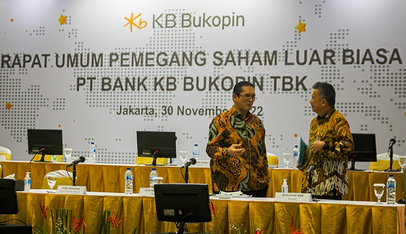 Foto RUPSLB Bank KB Bukopin Setujui Rights Issue 120 Miliar Saham - Bagian 3