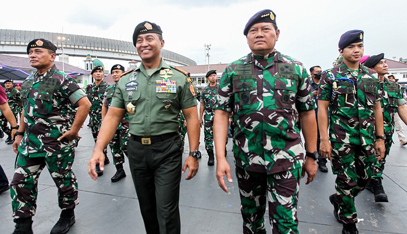 Momen Jenderal Andika Perkasa-Laksamana Yudo Margono Lepas KRI Frans Kaisepo ke Lebanon - Bagian 2