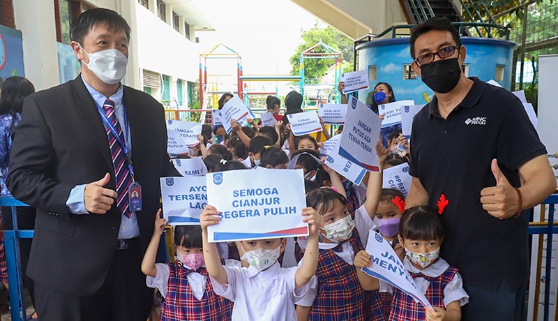 Sekolah Regina Pacis Gandeng MNC Peduli Salurkan Bantuan untuk Korban Gempa Cianjur - Bagian 1