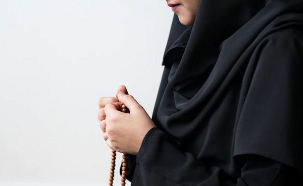 Doa Melembutkan Hati Suami, Arab, Latin, dan Artinya