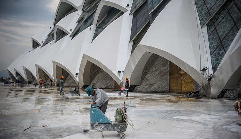 Melihat Lebih Dekat Keindahan Arsitektur Masjid Al Jabbar - Bagian 3