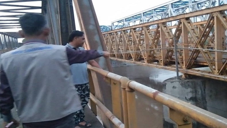 Sosok Kuncen Penjaga Citarum, Informasinya Selamatkan Warga Karawang dari Banjir