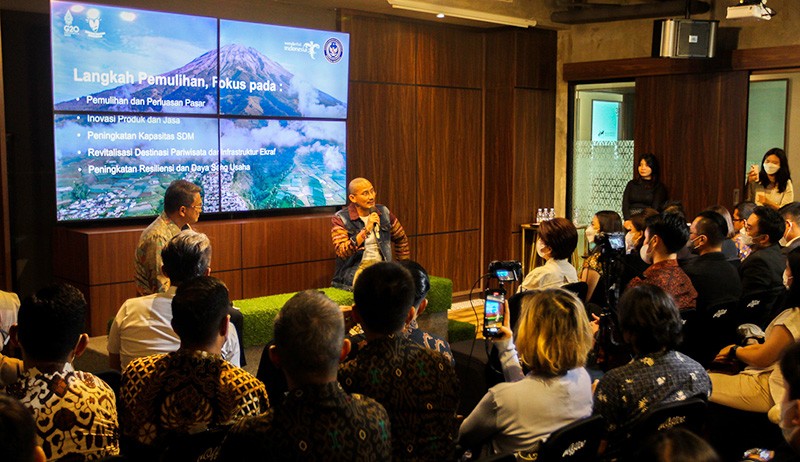 Menparekraf Sandiaga Uno Optimistis Ekonomi Indonesia Tahun 2023 Akan Tumbuh - Bagian 2
