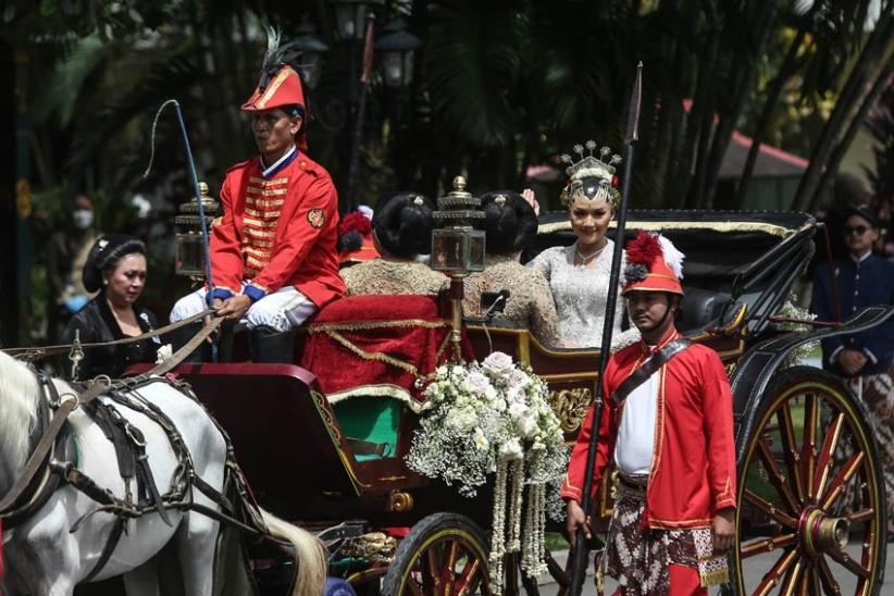 Prosesi Akad Nikah Kaesang-Erina Digelar dengan Nuansa Adat Yogyakarta - Bagian 3