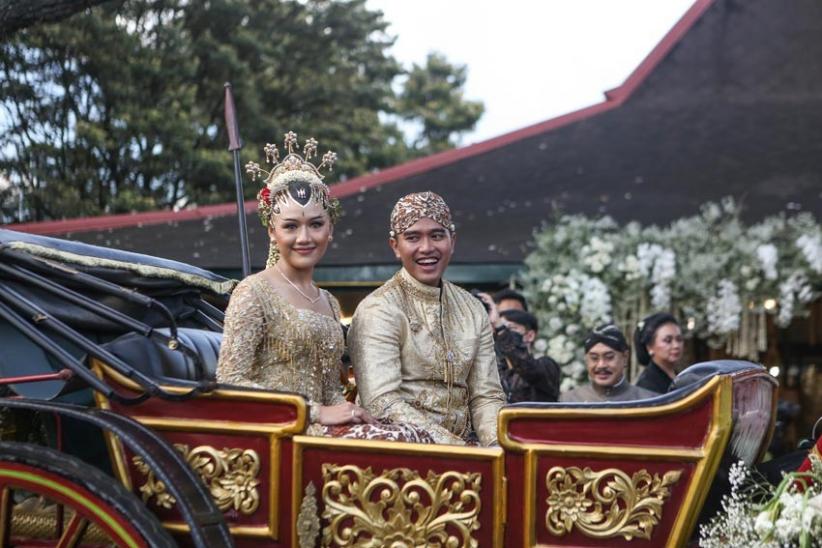 Kaesang-Erina Naik Kereta Kencana Usai Prosesi Akad Nikah - Bagian 4