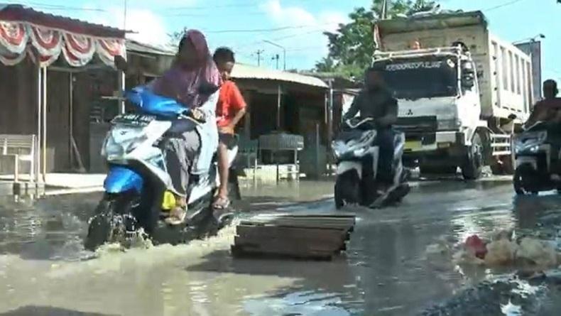 Waduh, Jalan Penghubung Grobogan-Boyolali-Salatiga Rusak Parah
