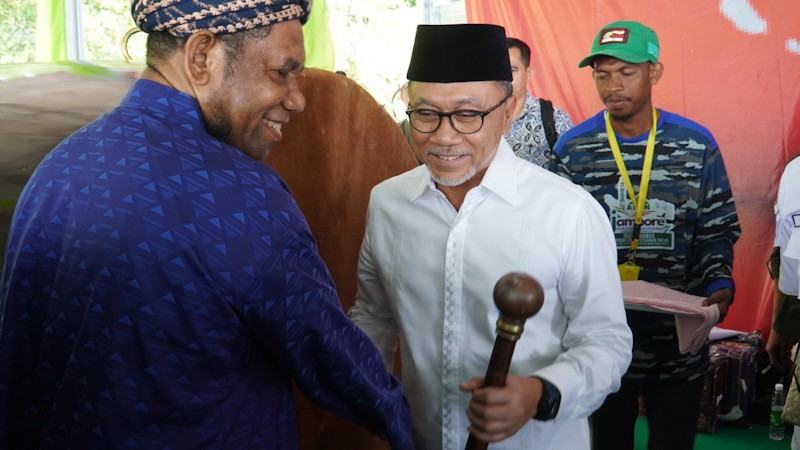 Hadiri Jambore Dai Internasional di Fakfak, Zulhas Kagumi Perjuangan Ustadz Fadlan Garamatan - Bagian 2