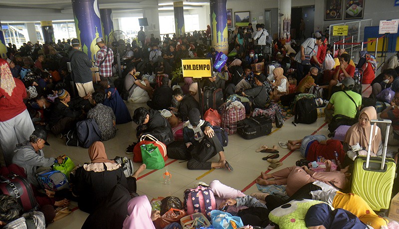 Pelabuhan Soekarno Hatta Makassar Dipadati Penumpang Kapal Laut - Bagian 1
