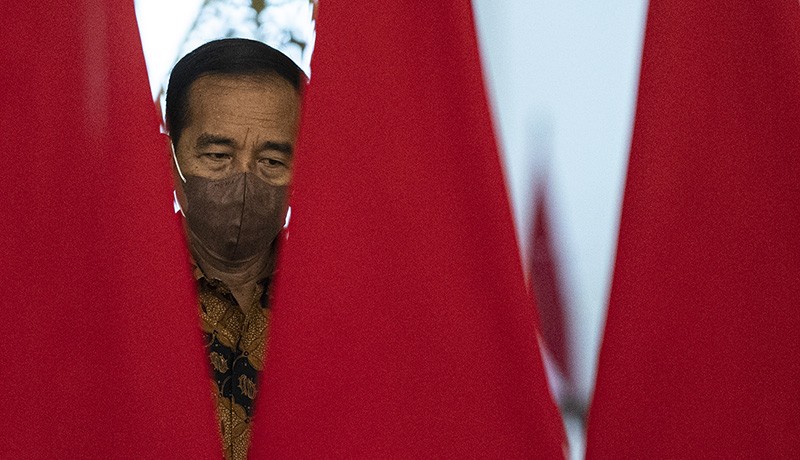 Presiden Jokowi Umumkan Indonesia Berhenti Ekspor Bijih Bauksit Mulai Juni 2023 - Bagian 2