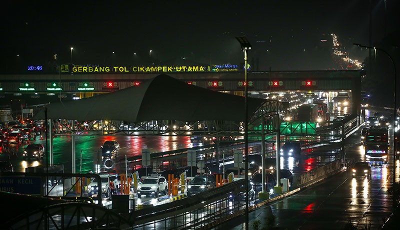 Nyaris 53.000 Kendaraan Kembali ke Jakarta usai Libur Natal pada Minggu Malam - Bagian 2