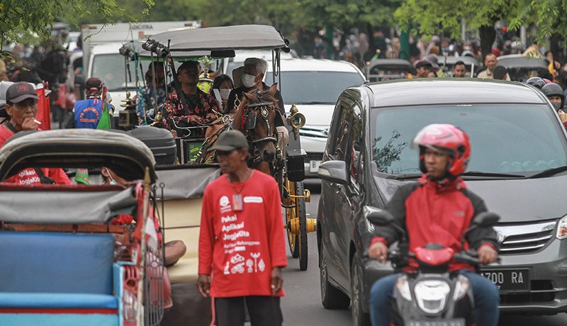 Kawasan Wisata Malioboro Dipadati Wisatawan saat Libur Nataru 2023 - Bagian 1