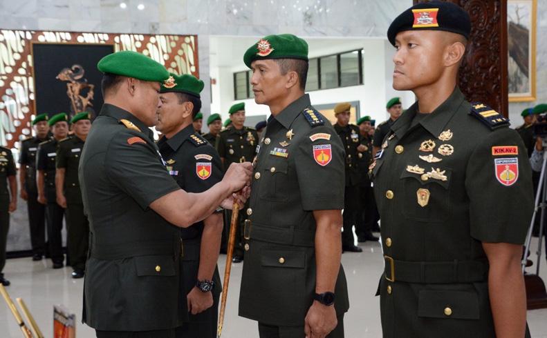 Mutasi Kodam IV/Diponegoro: Kabekangdam dan Dankikav 2/JTR Beralih Tongkat Komando